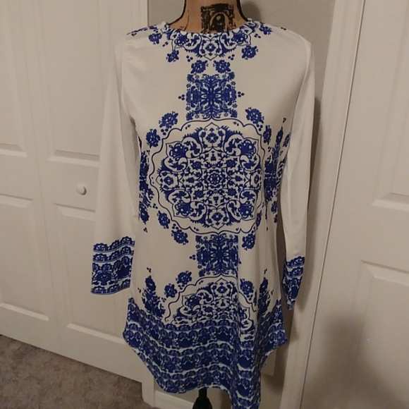 Dresses & Skirts - Super cute dress!!